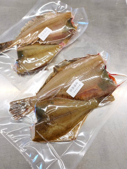 ◉おすすめ!白カレイの鮮度干し!海洋深層水で仕上げた干物。ムニエルやアクアパッツアにもおすすめです!大きめ2pc