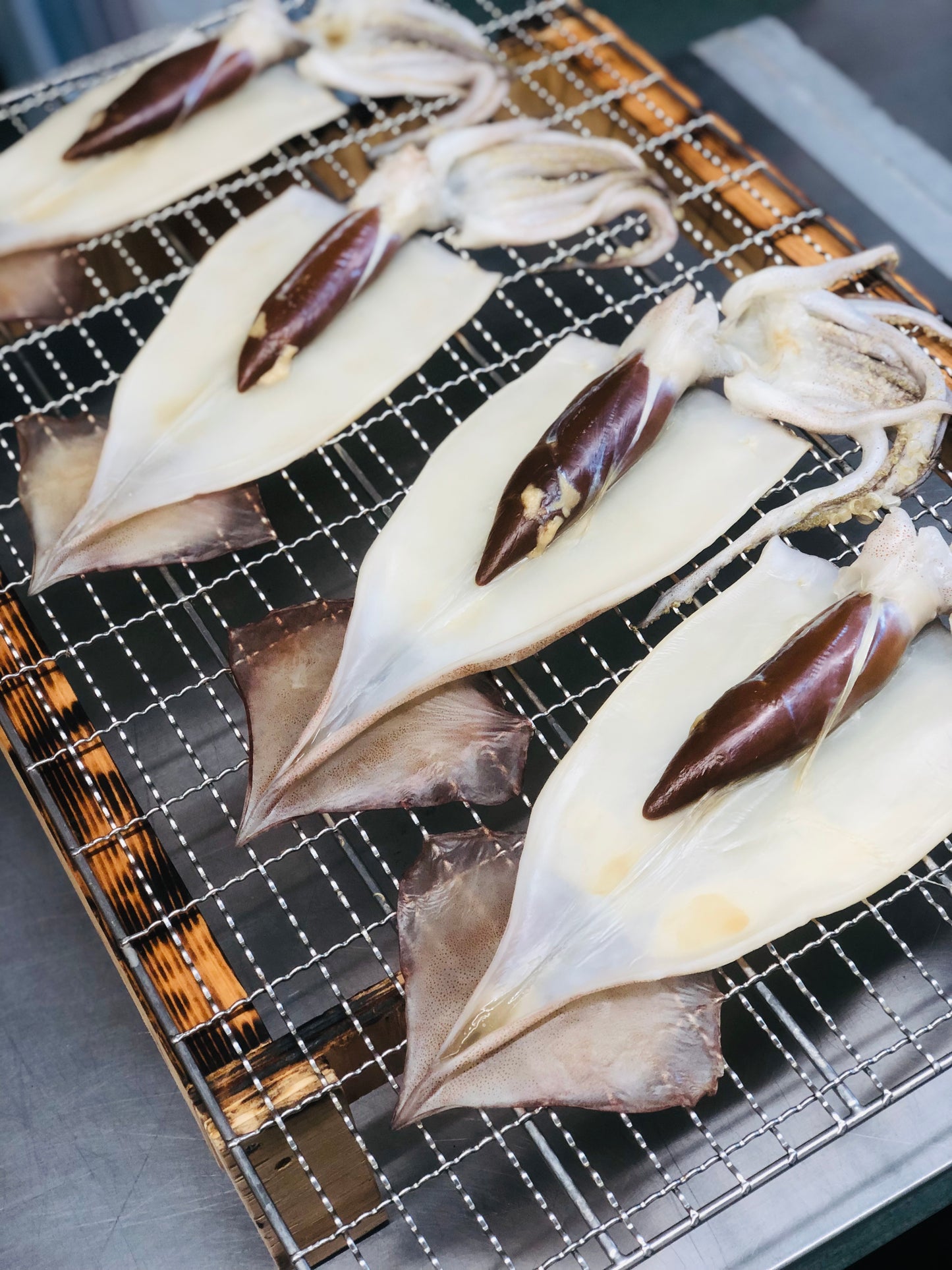 ★超特大サイズ!3枚1kg以上 肝付きスルメイカ一夜干し 自家製魚醤仕込み 人気商品です!