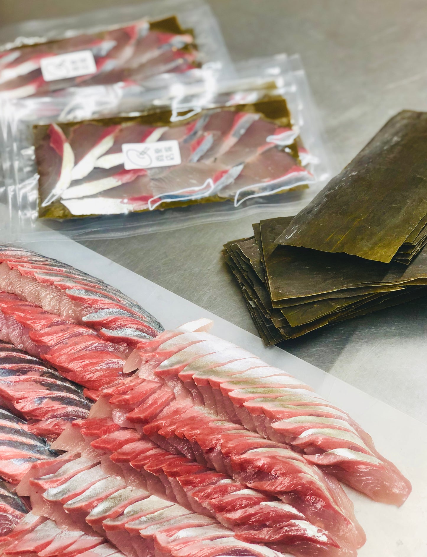 富山の縁起魚、福来魚(フクラギ)の昆布〆6pcセット!