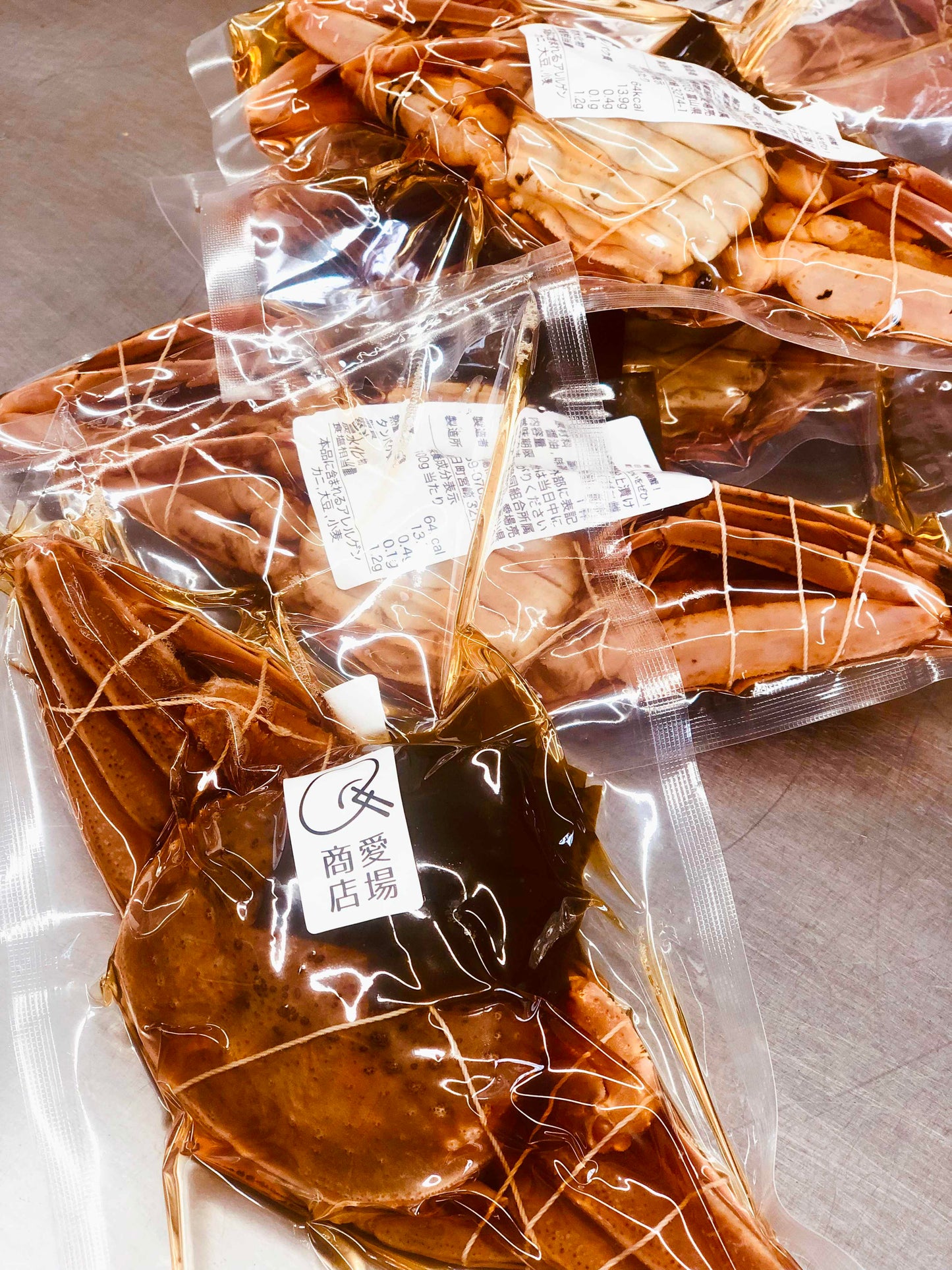 ◉人気!予約販売 生で食べる香箱ガニの船上漬け3杯入り これぞ酒泥棒!究極の酒のアテ!※ご用意でき次第発送予定 ※送料込み商品