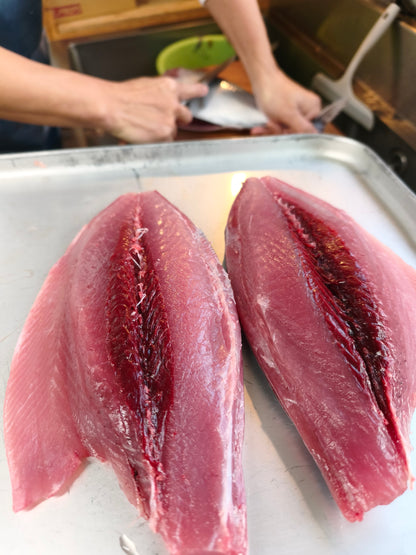 ◉鮮度が良いからこそのスマガツオ！上質な赤身　お刺身用　三枚おろしまるごと1尾分冷凍　600g〜 /1尾