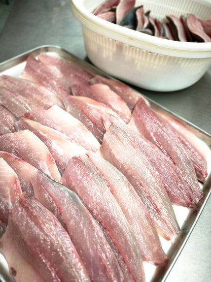 ◉朝獲れアジの昆布酢じめ　半身2枚入り3pcセット　中大サイズ　鮮度を感じるお刺身感覚の浅酢〆のアジです