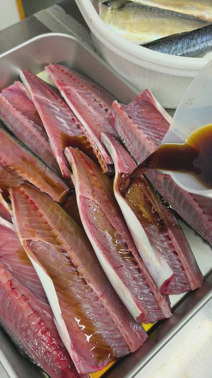 ◉おすすめ！今が旬です！鯖好きセット！　昆布仕込みのしめ鯖3pc・魚醤仕込みの干し鯖3pc 　大サイズ鯖使用　